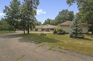 903 W Hazel Ridge Rd, Elkhorn, WI 53121 - Photo 41