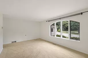 903 W Hazel Ridge Rd, Elkhorn, WI 53121 - Photo 21
