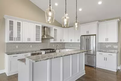 460 S Stone Ridge Dr, Lake Geneva, WI 53147 - Photo 11
