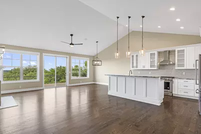 460 S Stone Ridge Dr, Lake Geneva, WI 53147 - Photo 5