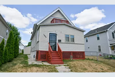 1949 N 25th St, Milwaukee, WI 53205 - Photo 3