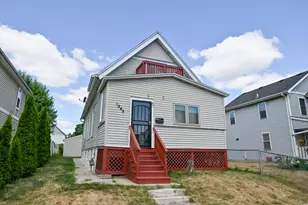 1949 N 25th St, Milwaukee, WI 53205 - Photo 3