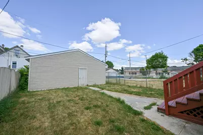 1949 N 25th St, Milwaukee, WI 53205 - Photo 37