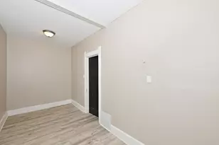 1949 N 25th St, Milwaukee, WI 53205 - Photo 17