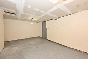 1949 N 25th St, Milwaukee, WI 53205 - Photo 35