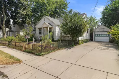 225  Fremont St, Watertown, WI 53098 - Photo 3