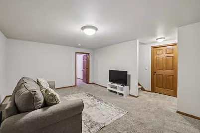 110  Brewster Dr, Lake Mills, WI 53551 - Photo 35