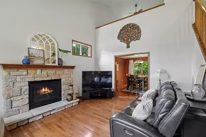 110  Brewster Dr, Lake Mills, WI 53551 - Photo 9