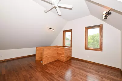 2525 N Pierce St, Milwaukee, WI 53212 - Photo 15