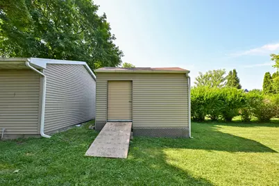 1204  The Strand -, Waukesha, WI 53186 - Photo 33