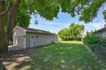 1204  The Strand -, Waukesha, WI 53186 - Photo 31