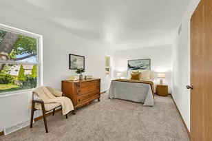 1204 The Strand, Waukesha, WI 53186 - Photo 15