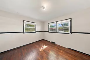 9020 S Chicago Ct, Oak Creek, WI 53154 - Photo 21