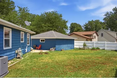 9020 S Chicago Ct, Oak Creek, WI 53154 - Photo 29