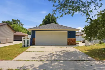 9020 S Chicago Ct, Oak Creek, WI 53154 - Photo 25