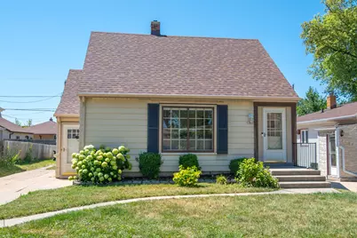 3513 S 48th St, Greenfield, WI 53220 - Photo 7