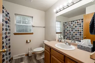 2200 Patrick Ln, Waukesha, WI 53188 - Photo 39