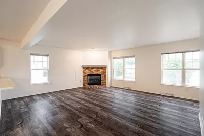 2200  Patrick Ln #2202, Waukesha, WI 53188 - Photo 3