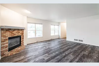 2200  Patrick Ln #2202, Waukesha, WI 53188 - Photo 13