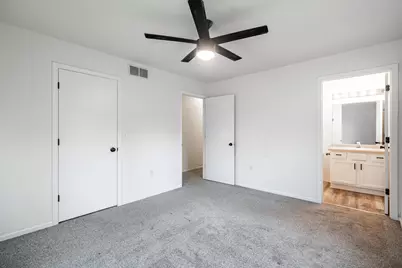 2200  Patrick Ln #2202, Waukesha, WI 53188 - Photo 17