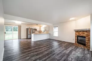 2200 Patrick Ln, Waukesha, WI 53188 - Photo 5