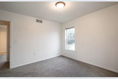 2200  Patrick Ln #2202, Waukesha, WI 53188 - Photo 21