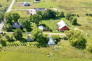 1615 Ulao Parkway, Grafton, WI 53024 - Photo 1