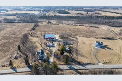 1615  Ulao Pkwy, Grafton, WI 53024 - Photo 37