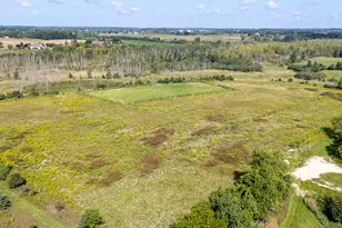 1615 Ulao Parkway, Grafton, WI 53024 - Photo 5