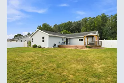 4703  Broadway St, Manitowoc, WI 54220 - Photo 23