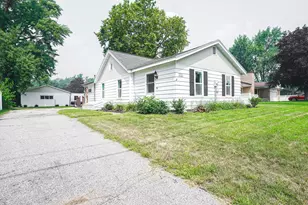 1723 Bainbridge St, Campbell, WI 54603 - Photo 1