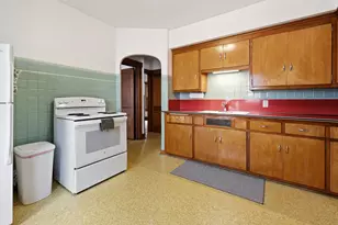 1338 S 76th St, West Allis, WI 53214 - Photo 15