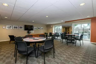 2525 S Shore Dr, Milwaukee, WI 53207 - Photo 41