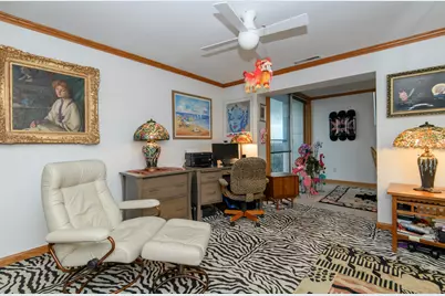 2525 S Shore Dr #16D, Milwaukee, WI 53207 - Photo 27