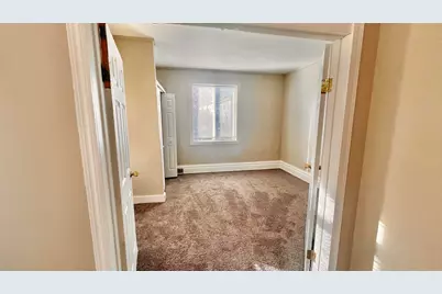 1435  Villa St, Racine, WI 53403 - Photo 13