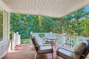 3187 S Waterford Ct, New Berlin, WI 53151 - Photo 7