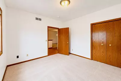 400 S Rice St #18, Whitewater, WI 53190 - Photo 17