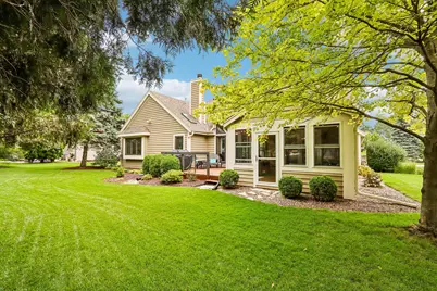 W263N2367  Deer Haven Dr, Pewaukee, WI 53072 - Photo 37