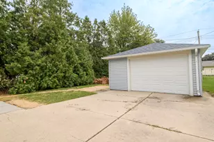 4808 S 24th St, Milwaukee, WI 53221 - Photo 31