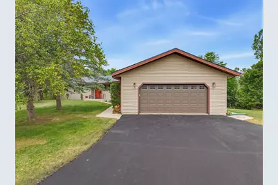 N5471  Loraine Dr, Fredonia, WI 53021 - Photo 5
