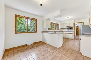 N5471 Loraine Dr, Fredonia, WI 53021 - Photo 13