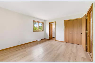 N5471  Loraine Dr, Fredonia, WI 53021 - Photo 29