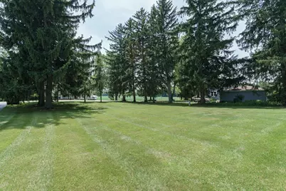 N132W17858  Rockfield Rd, Germantown, WI 53022 - Photo 5