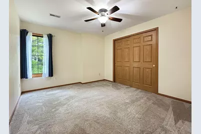 2264  Circle Ridge Rd #D, Delafield, WI 53018 - Photo 15