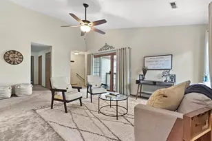 2264 Circle Ridge Rd, Delafield, WI 53018 - Photo 3
