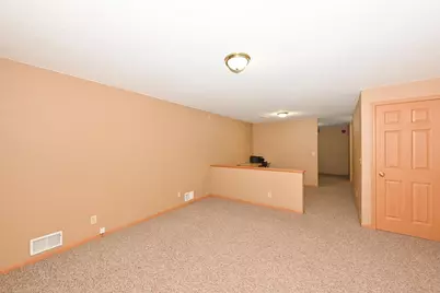 W201N16255  Ash Dr, Jackson, WI 53037 - Photo 13