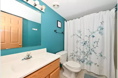 W201N16255  Ash Dr, Jackson, WI 53037 - Photo 15