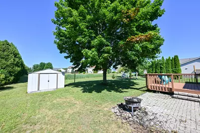 W201N16255  Ash Dr, Jackson, WI 53037 - Photo 17