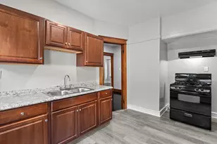 2914 N 41st St, Milwaukee, WI 53210 - Photo 13