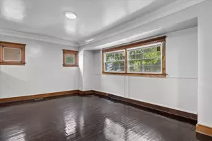 2914 N 41st St, Milwaukee, WI 53210 - Photo 7